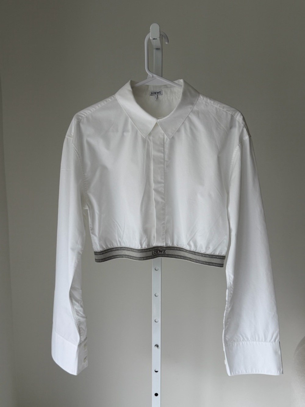 Loewe White Cropped Cotton Shirt with Branded Hem - Picture 2 of 6